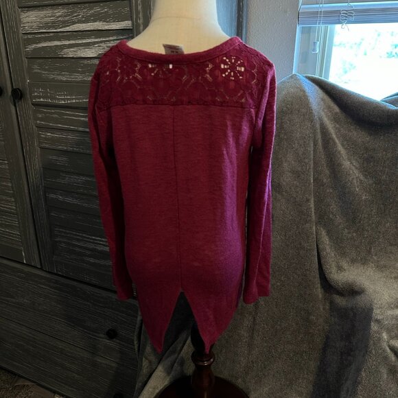 Arizona Burgundy Lightweight Sweater.  Girls size 6x - Picture 3 of 3